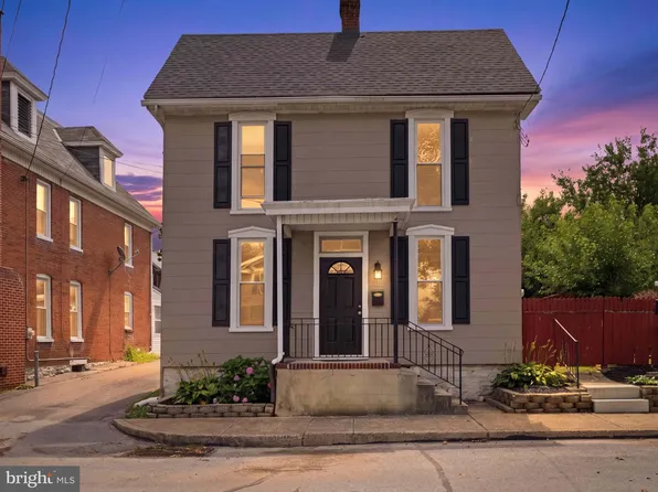 111 Harrison Ave, Waynesboro, PA 17268