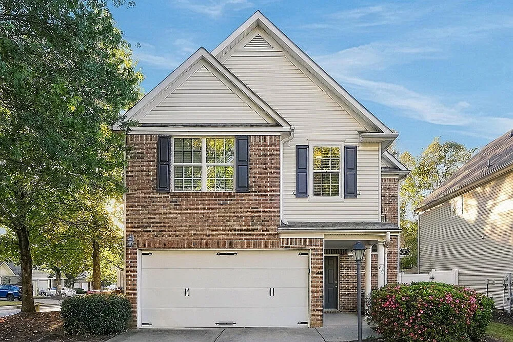 3 bed, 2.5 bath, 1648 sqft, $2,260 — Photo 1