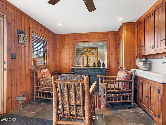 12th image of this home