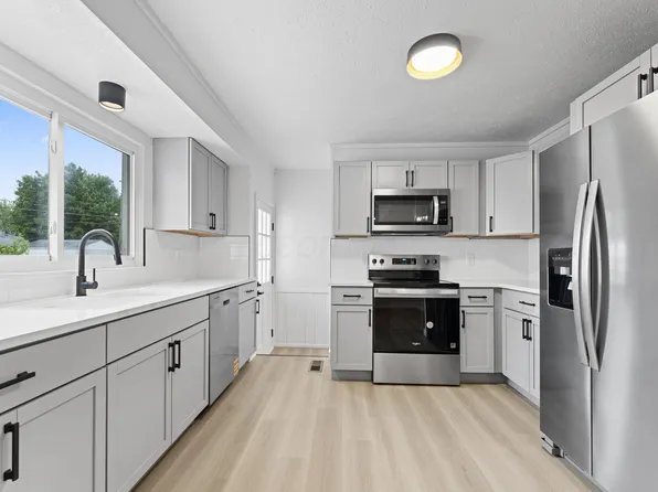 1116 S Yearling Rd, Columbus, OH 43227