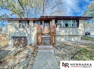 11412 S Cir, Omaha, NE 68137