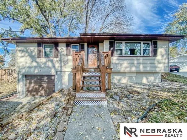 11412 S Cir, Omaha, NE 68137
