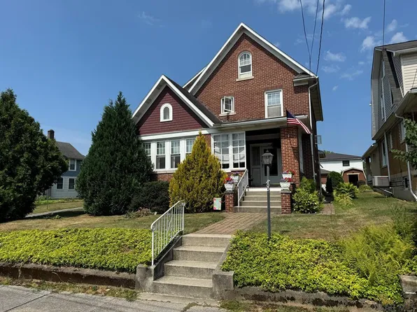 800 Carnegie Ave, Johnstown, PA 15905