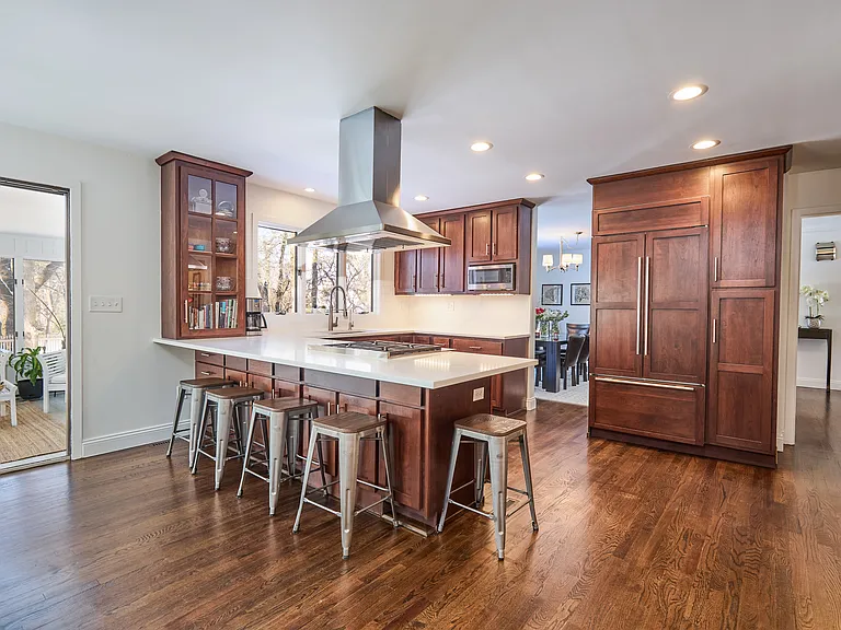 Kitchen Island with stove top