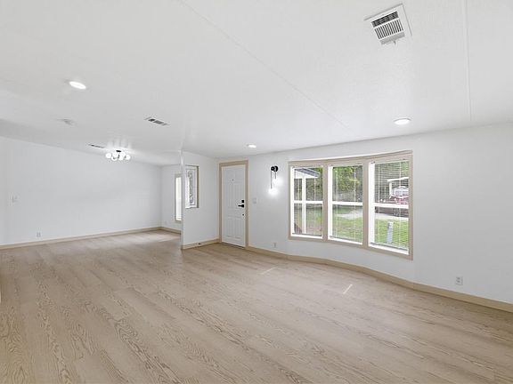 2nd image of 8726 N MEADOWVIEW CIR