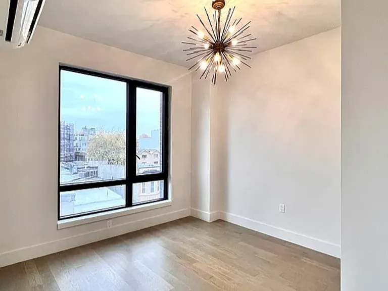 181 Clarkson Ave #B3 — Photo 4
