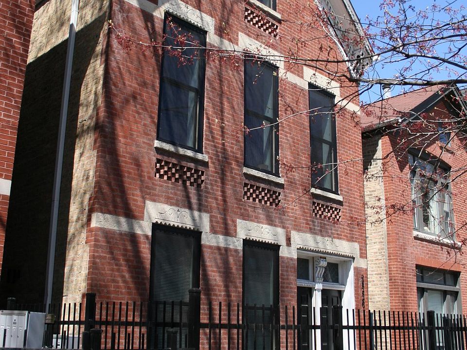 1st image of 2338 N Southport Ave #1F