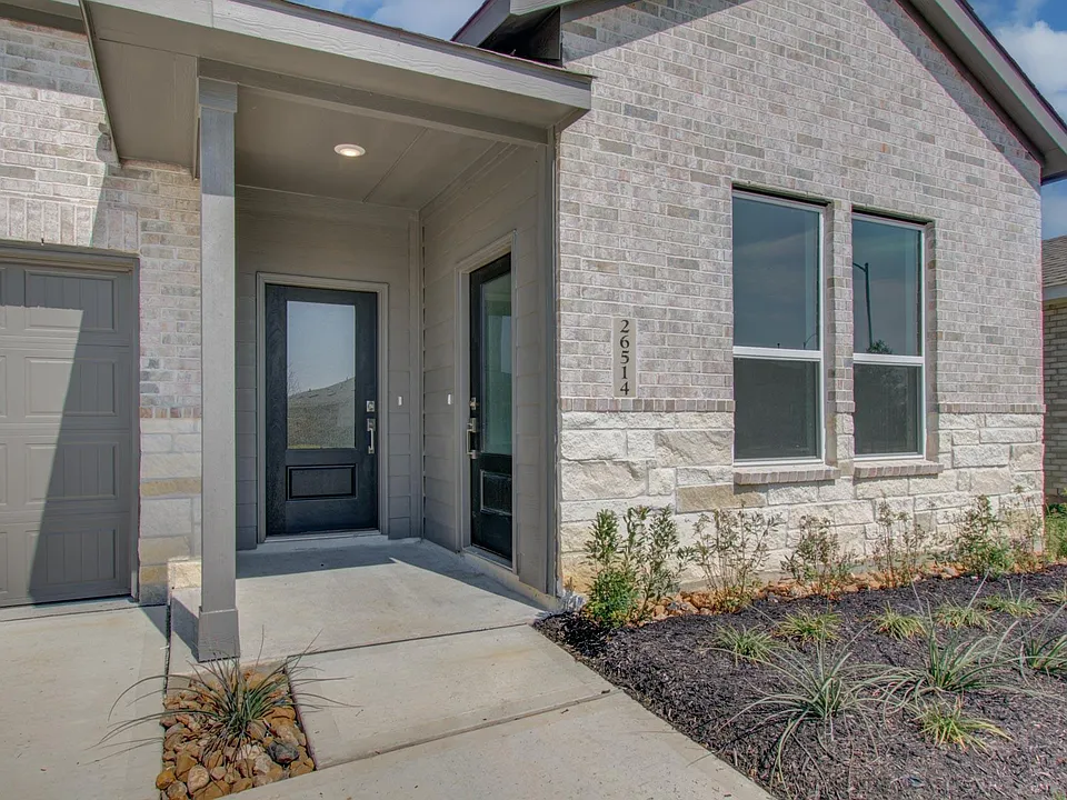26514 Foxtail Fern Dr
