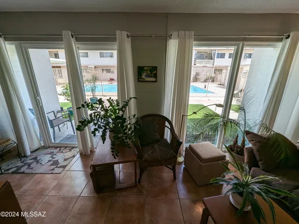 1482 S Palo Verde Ave #H10, Tucson, AZ 85713