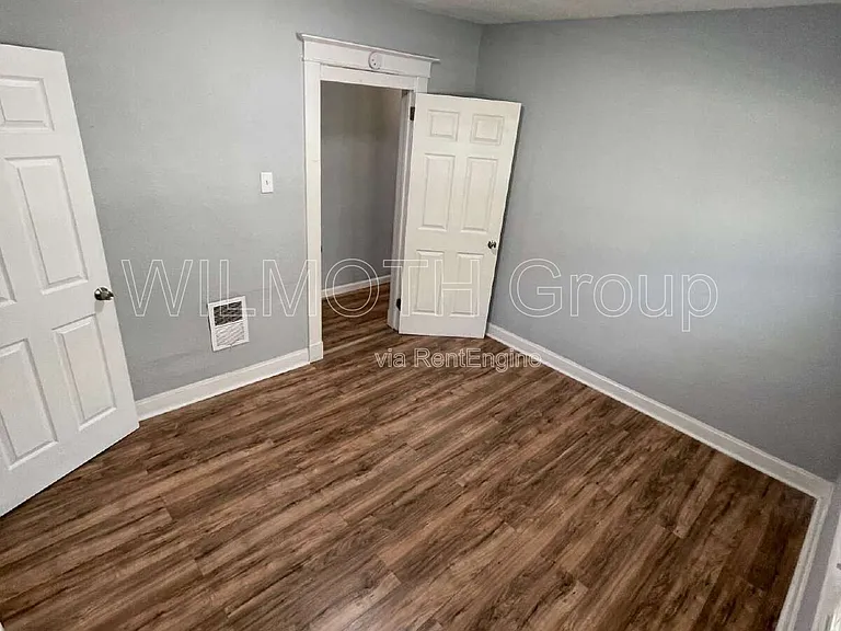 12 N Randolph St — Photo 15