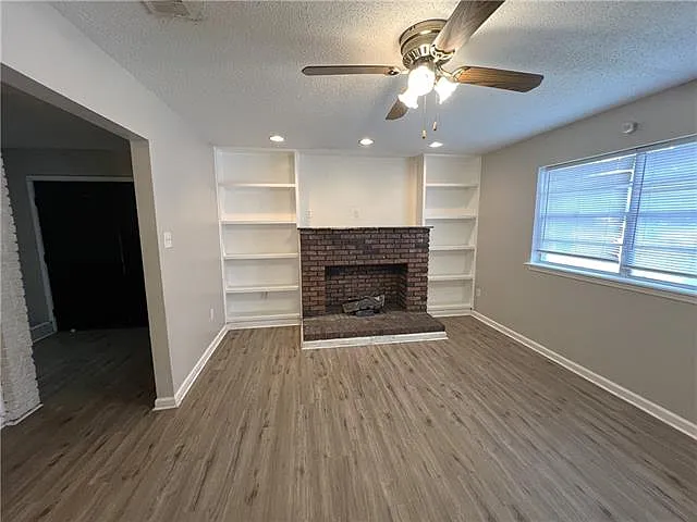 5 bed, 3.0 bath, 2877 sqft, $2,500 — Photo 3