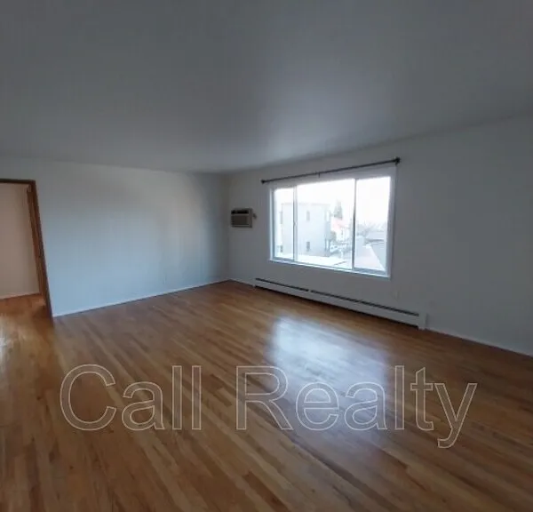 904 W Lincoln Pl #2 — Photo 3