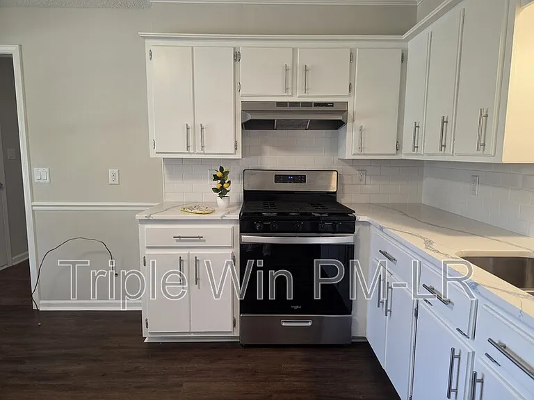 113 Northfield Dr — Photo 18