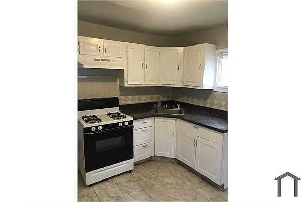 2069 E Birch St photo 1