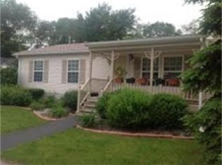 31 Fieldwood Dr, Bridgewater, MA 02324