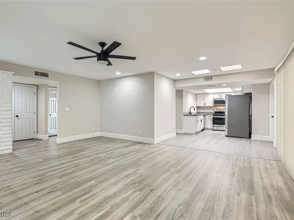 3310 Heritage Pl, Las Vegas, NV 89121