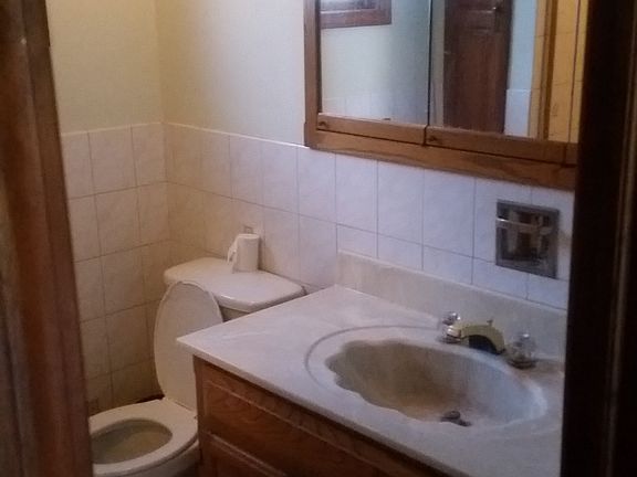 5th image of 162 W Woodside Ave #3