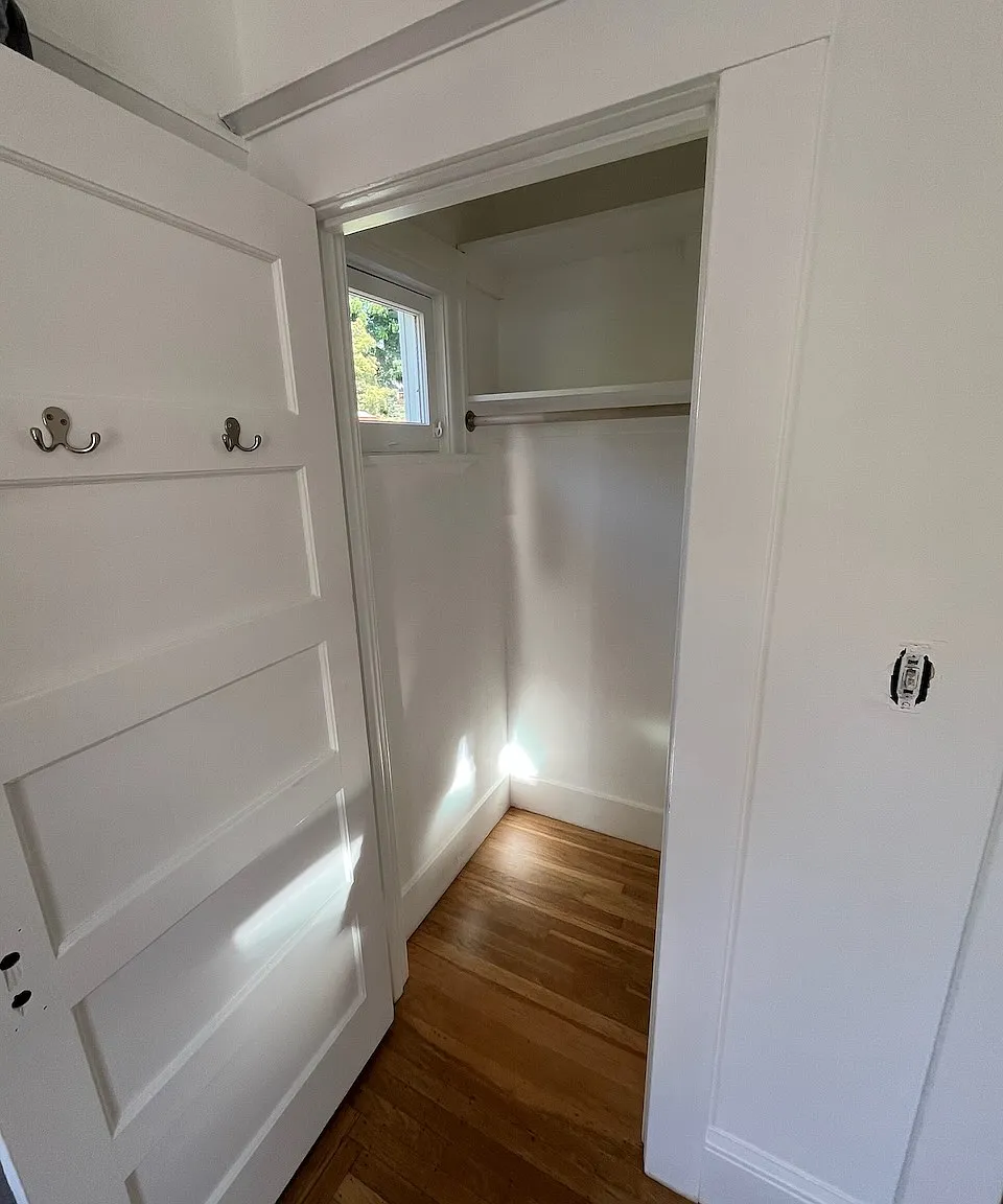 4 bed, 1.5 bath, 2117 sqft, $2,100 — Photo 3