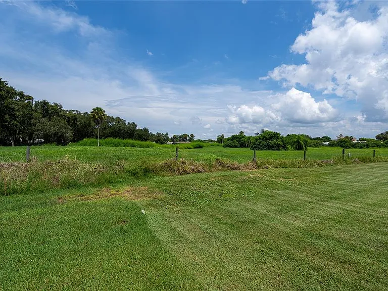 7354 Biltmore Dr — Photo 46