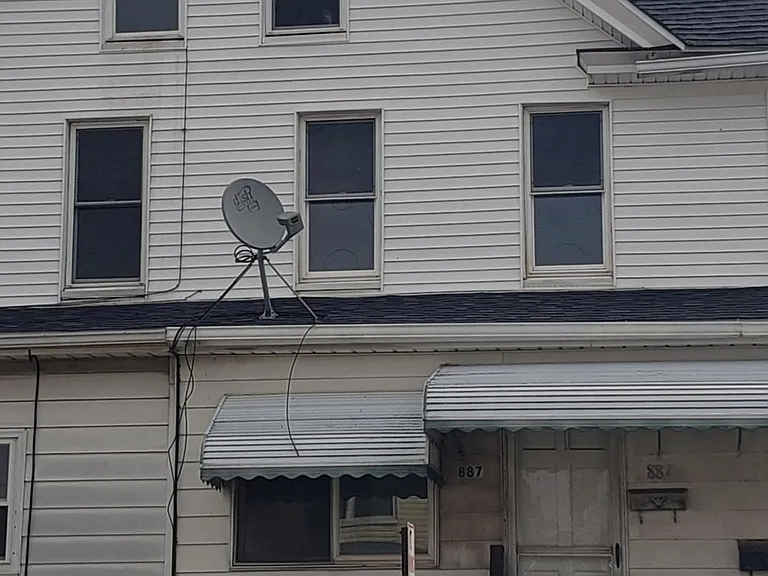 887 Peace St — Photo 8