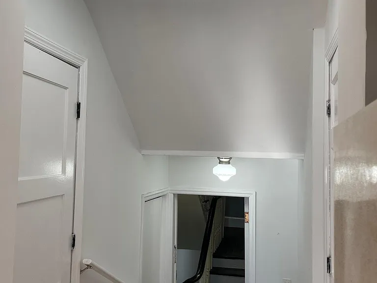 1604 Bolton St #2R — Photo 7