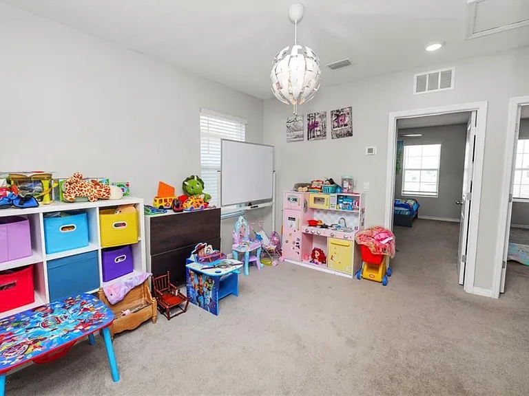 3231 Hilltop Cir — Photo 9
