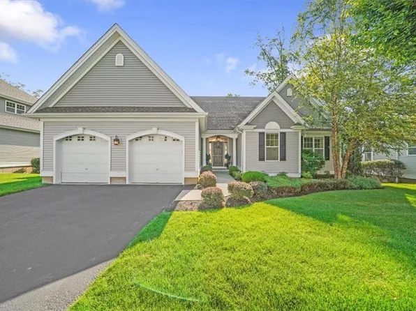 98 Fairways Drive, Middletown, NY 10940