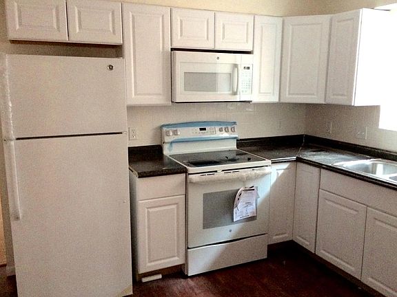 4th image of 7040 Dartmouth Ave Floor 2