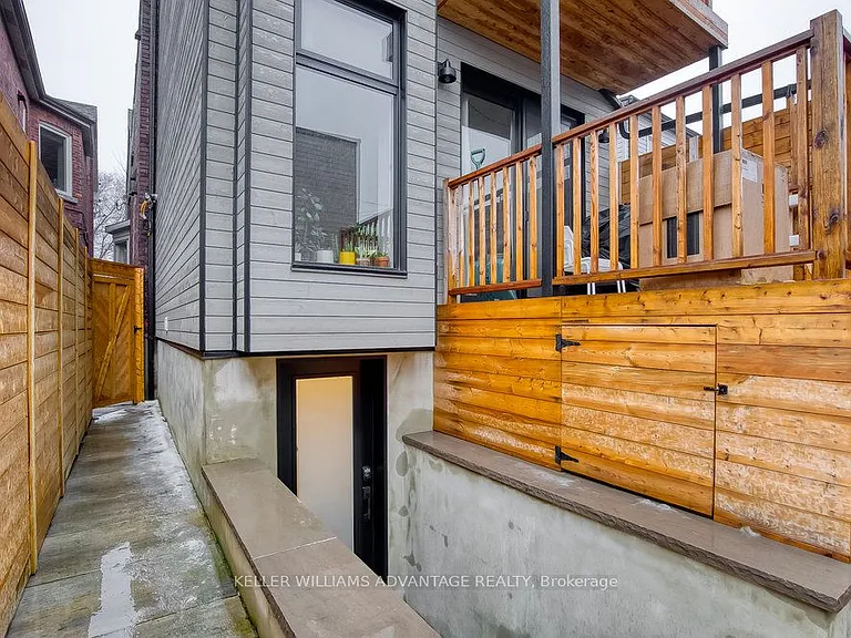 325 Perth Ave #LOWER — Photo 3