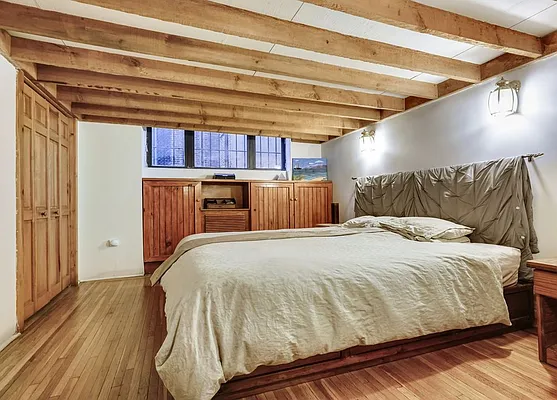 Sold by HomeDax Real Estate | media 13