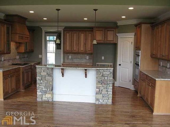 2nd image of 547 Brown Dr