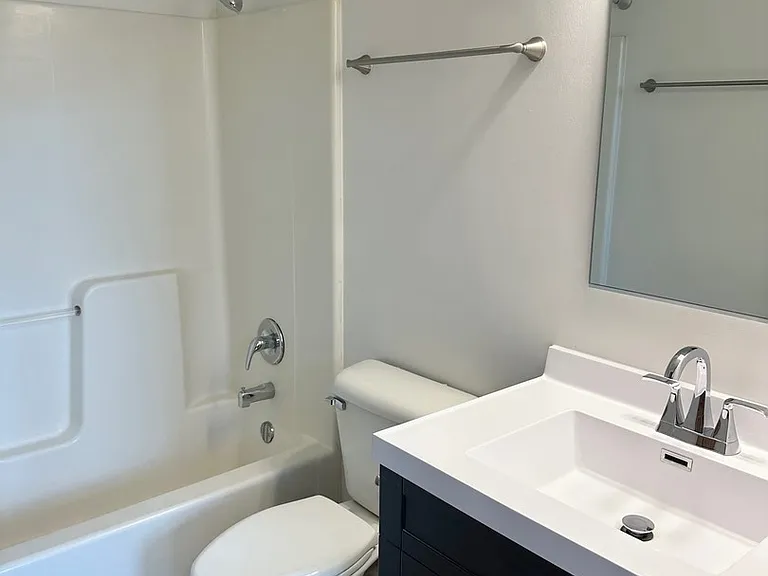 730 N Seminary Ave #2A — Photo 10