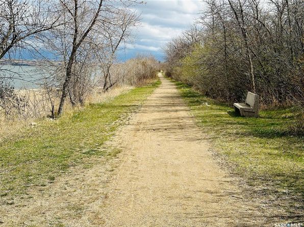641 Grand AVENUE, Buena Vista, SK S2V 1A2