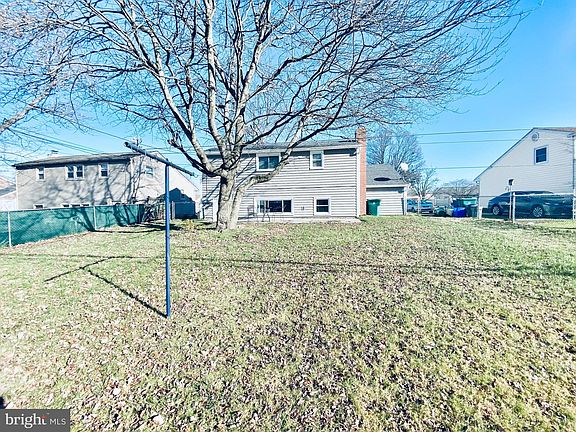 2nd image of 807 Arthur Ave