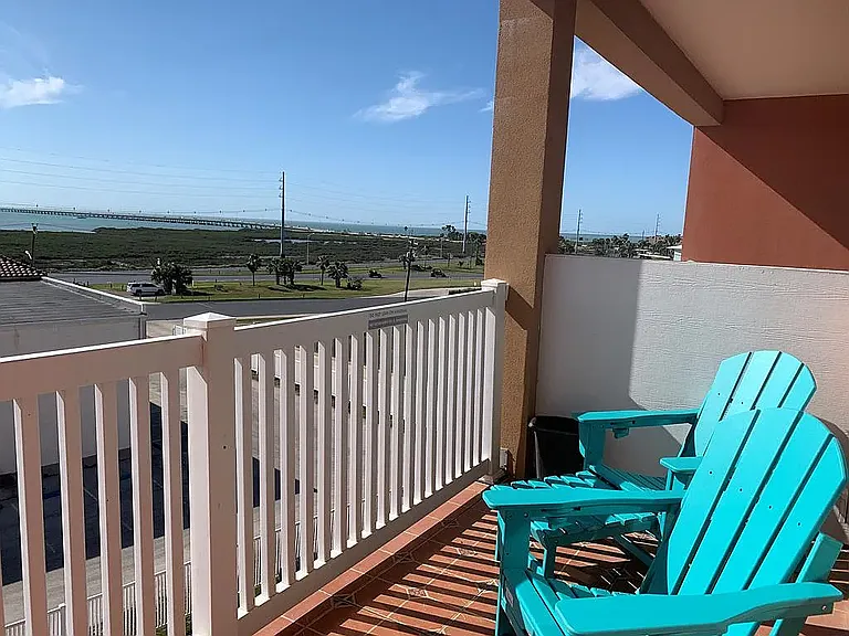 150 Padre Blvd #402 — Photo 6