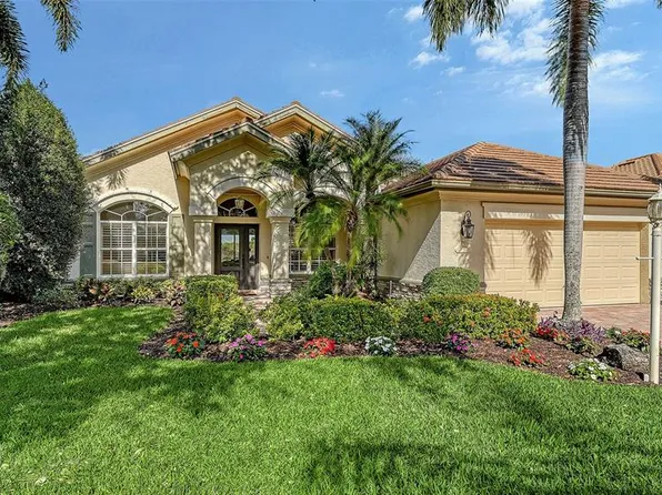 6619 Waters Edge Way, Lakewood Ranch, FL 34202