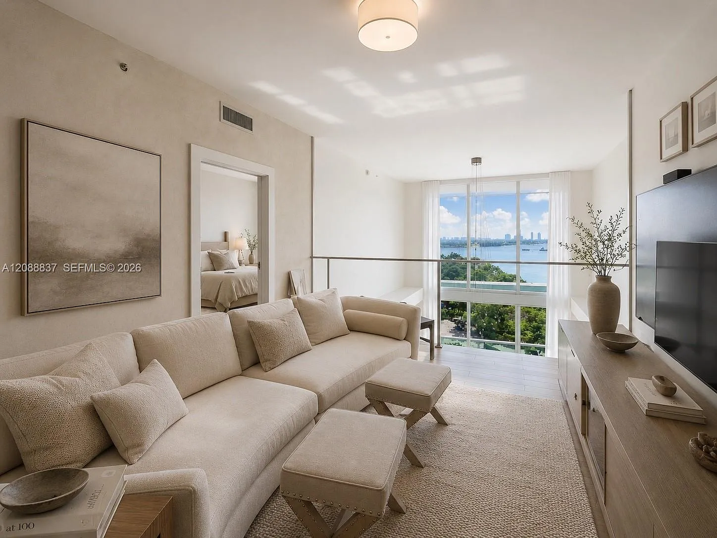 900 Biscayne Bay Condo — Photo 2
