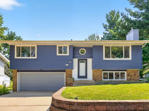 2666 E River Rd NE, Rochester, MN 55906