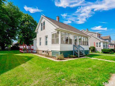 9 Woodlawn Avenue, Enfield, CT, 06082