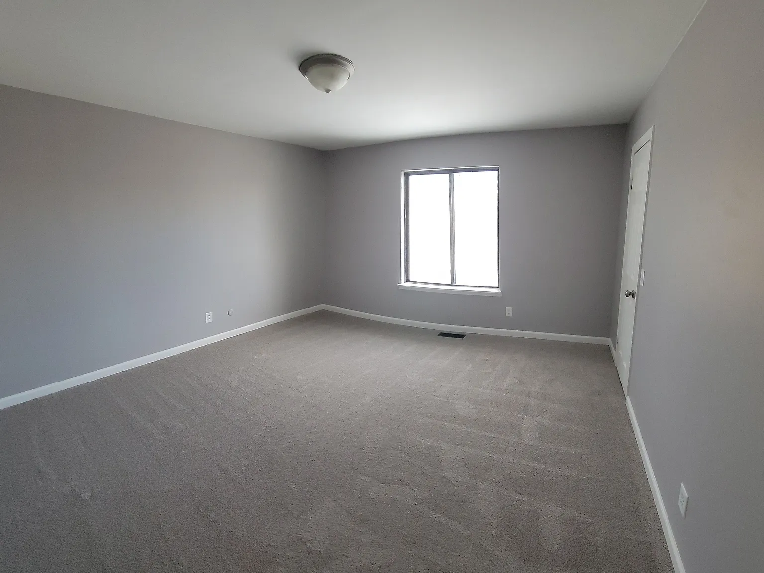 1901 Nancy Ct - 7 — Photo 3