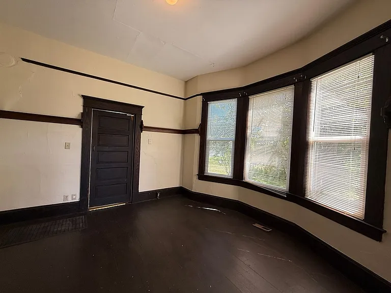 2118 Ellis St — Photo 6