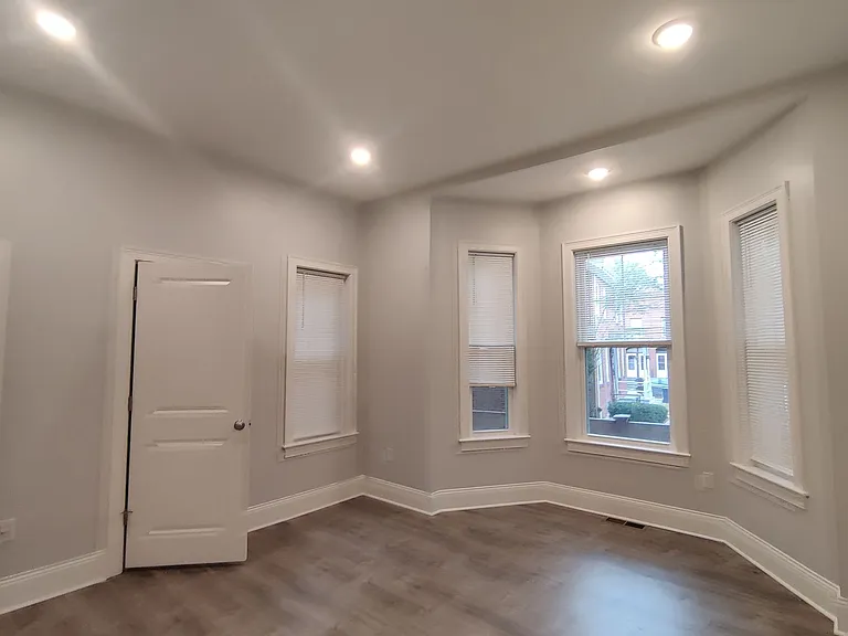 135 Franklin St #1 — Photo 11