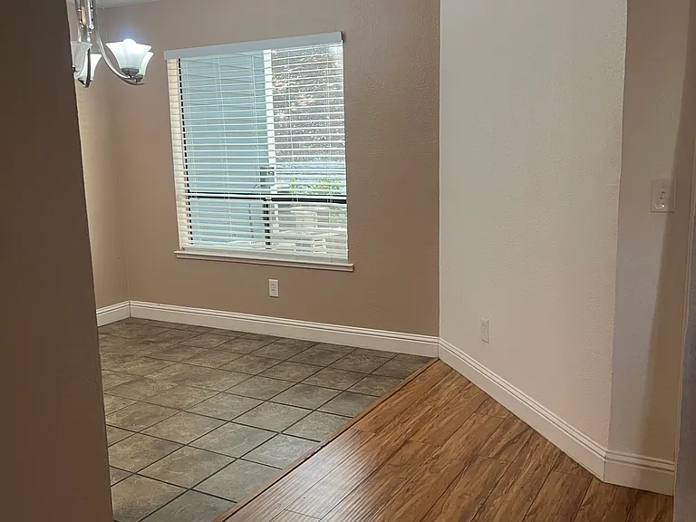 Kitchen dining area