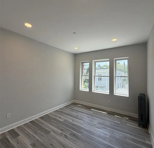 70 Kirkland St — Photo 2