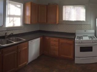 801 N Cedar St, Lansing, MI 48906