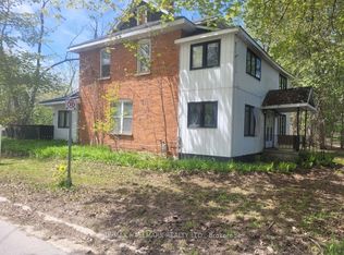 26 Lakeshore Rd W, Oro Medonte, ON L0L2E0