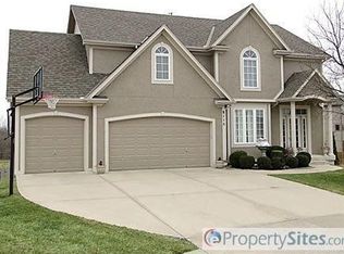 8115 NE 74th St, Kansas City, MO 64158