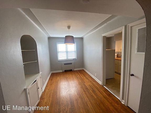 4th image of 5818 Lindenwood Ave APT 2E