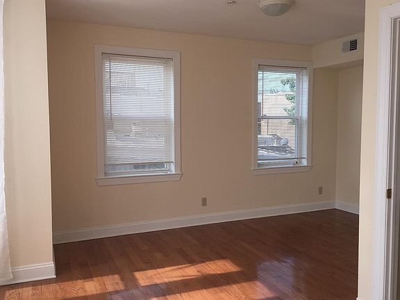 2nd image of 2200 Montrose St