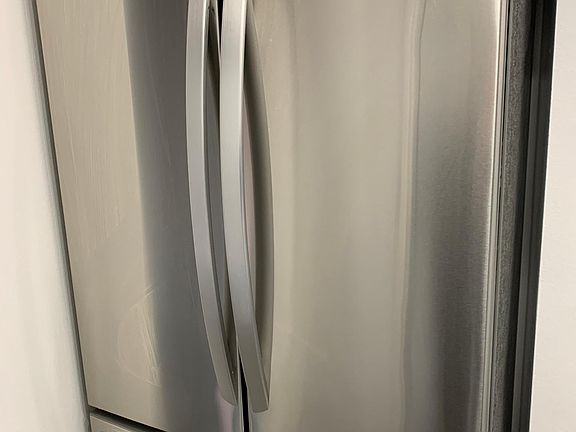 3rd image of 1312 S Saltair Ave APT 212
